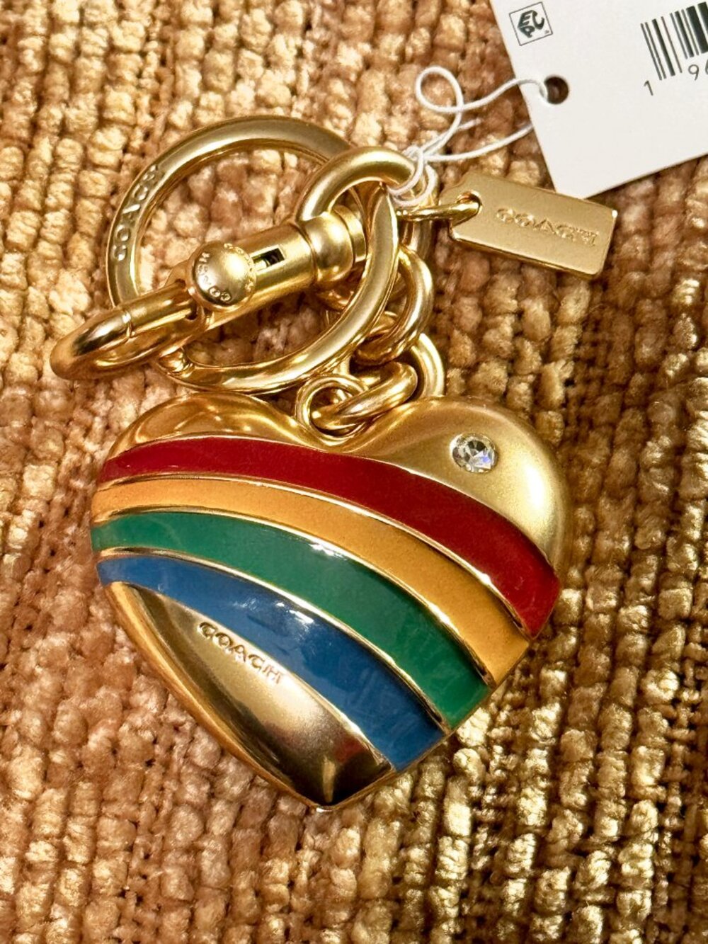 COACH Heart Bag Charm (CAX71) - Picture 8 of 11